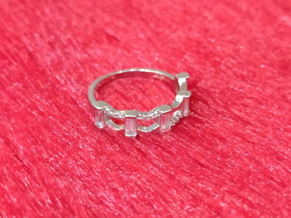 Silver Geometric Sparkle Ring