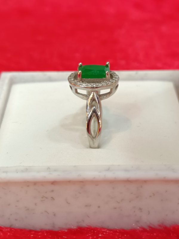 Emerald Radiance Silver Ring - Image 5