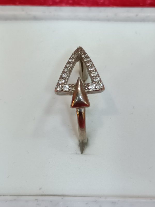 Arrowhead Sparkle Silver Ring - Image 3