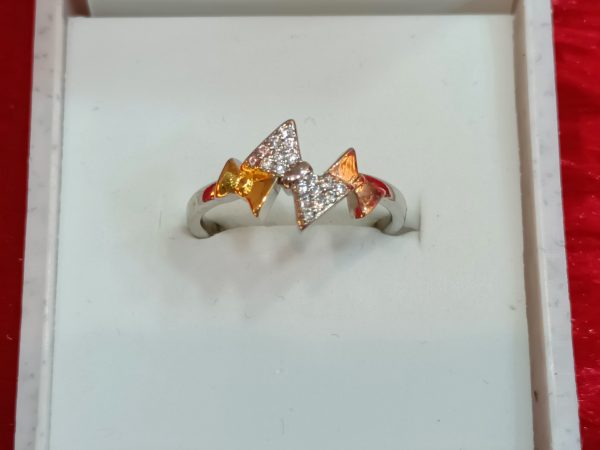 Bow Cluster Silver Ring - Image 2