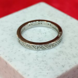 Diamond-Cut Band Silver Ring