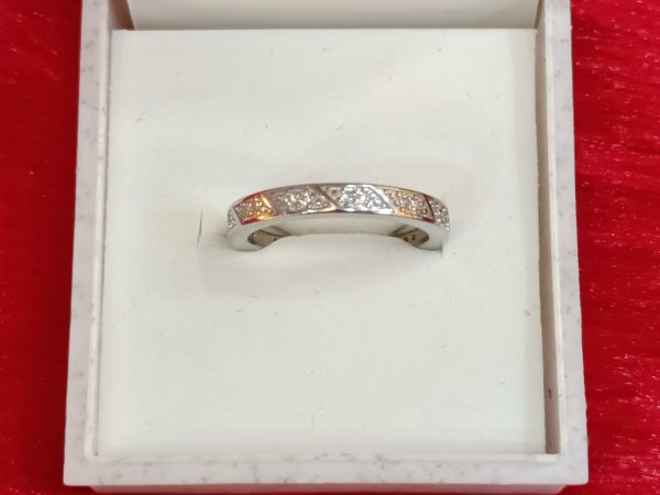 Diamond-Cut Band Silver Ring - Image 3