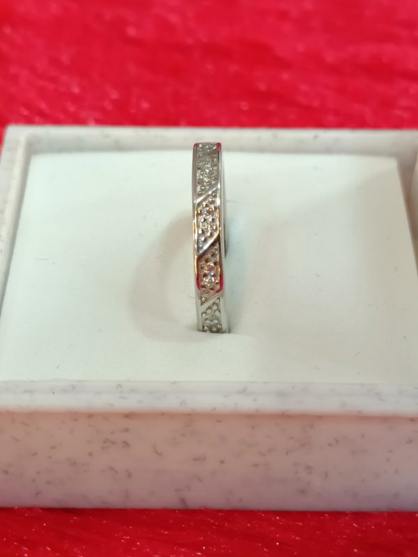 Diamond-Cut Band Silver Ring - Image 5