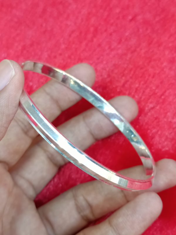 Minimalist Plain Kada - Image 4