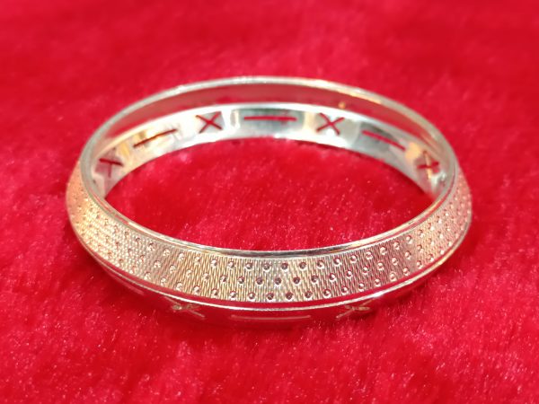 Cross-Cut Engraved Kada - Image 2