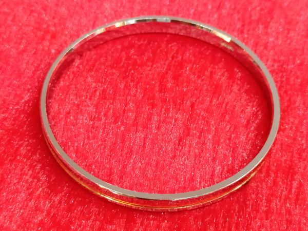 Sleek Two-Tone Groove Bangle for Men - Image 2