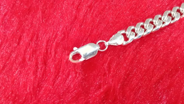 Sleek Men's Jewelry with Lobster Clasp - Image 3