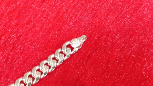 Sleek Men's Jewelry with Lobster Clasp - Image 4
