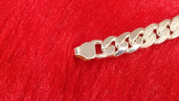 Cuban Chain Bracelet with Eagle Emblem - Image 3