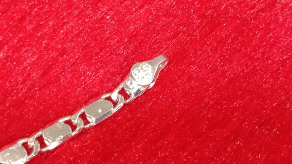 Classic Linked Oval Silver Bracelet - Image 4