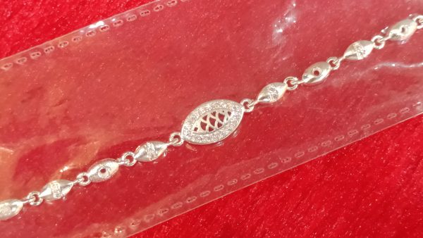 Leaf Motif Silver Bracelet