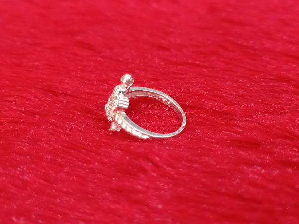 Sterling Silver Turtle Ring with Green Gemstone Shell – Symbol of Strength and Serenity - Image 6