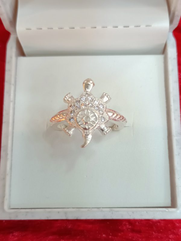 Sterling Silver Turtle Ring with Green Gemstone Shell – Symbol of Strength and Serenity - Image 5