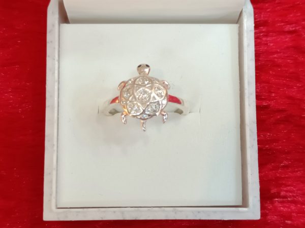 Sterling Silver Turtle Ring – Playful Charm with Sparkling Detail - Image 4