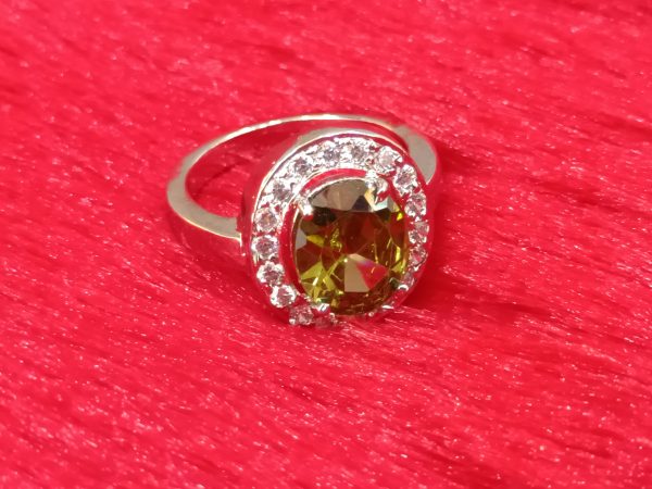Elegant Silver Ring with Yellow-Green CZ and Halo Accents - Image 5