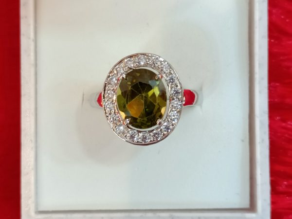 Elegant Silver Ring with Yellow-Green CZ and Halo Accents - Image 4