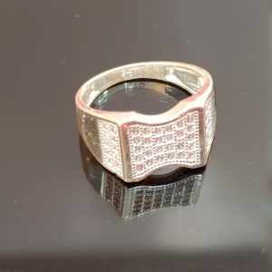 Wavy Rectangle Face Silver Ring – Textured & Striking