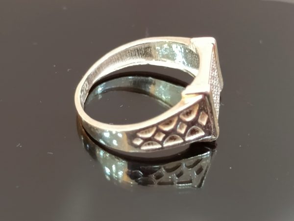 Diamond-Pattern Rectangle-Top Silver Ring - Image 2