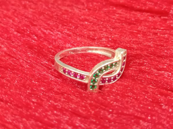 Twisting Dual-Tone Stone Silver Ring - Image 2