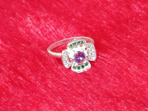 Silver Floral Ring with Amethyst and Emerald Accents - Image 4