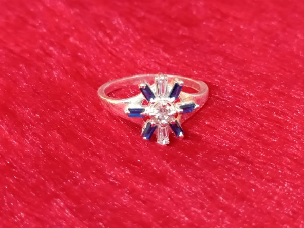 Silver-tone ring with blue and clear stones - Image 2