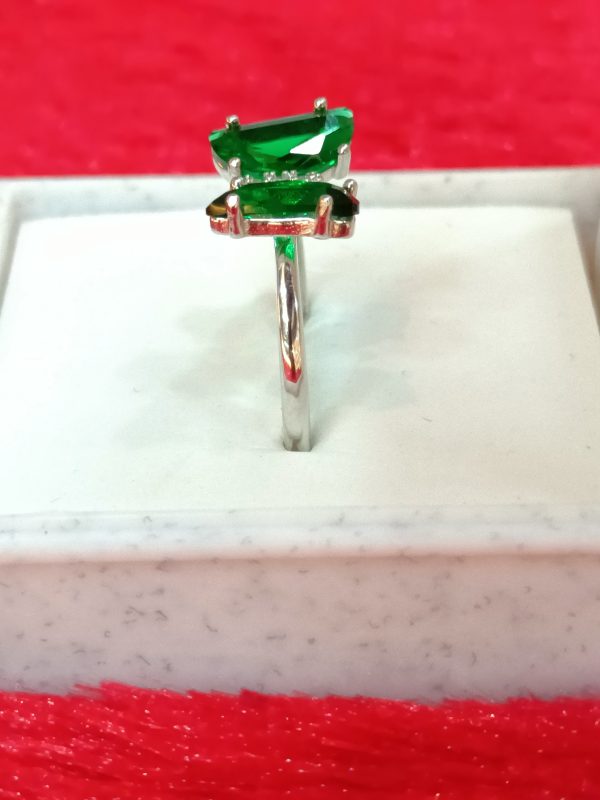 Butterfly Ring with Dual Green Gemstones - Image 4