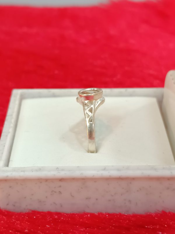 Geometric-Shouldered Ring with Warm-Toned Center Stone - Image 3