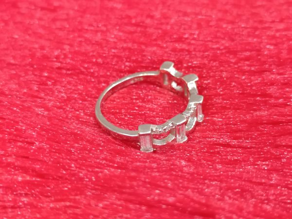 Silver Geometric Sparkle Ring - Image 2
