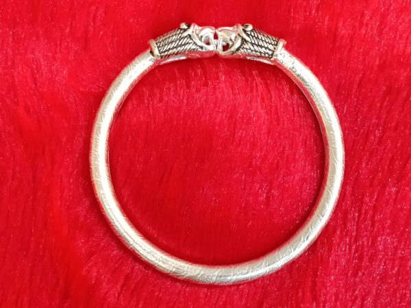 Oxidized Lion Head Kada for Men - Image 3