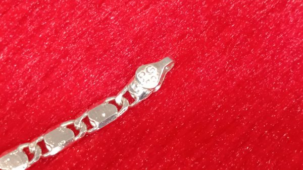 Classic Linked Oval Silver Bracelet - Image 4