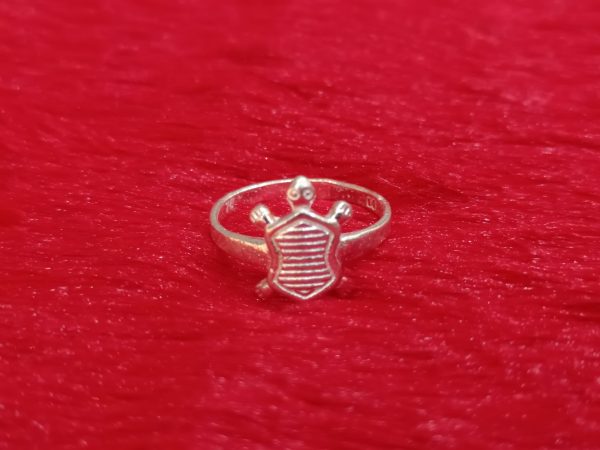 Sterling Silver Turtle Ring – Whimsical Elegance with Symbolic Charm