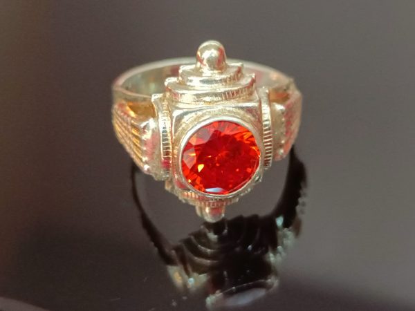 Men’s Silver Ring with Fiery Red Stone – Vintage Warrior Design