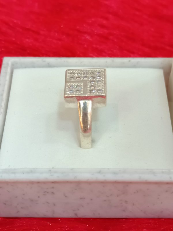Geometric Grid Silver Ring – Sleek & Structured Elegance - Image 4